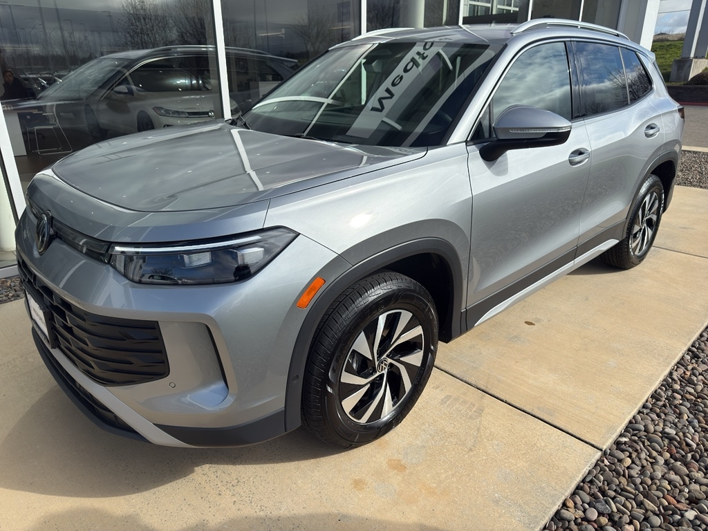 2026 Volkswagen Tiguan 2.0T S 4Motion's photo