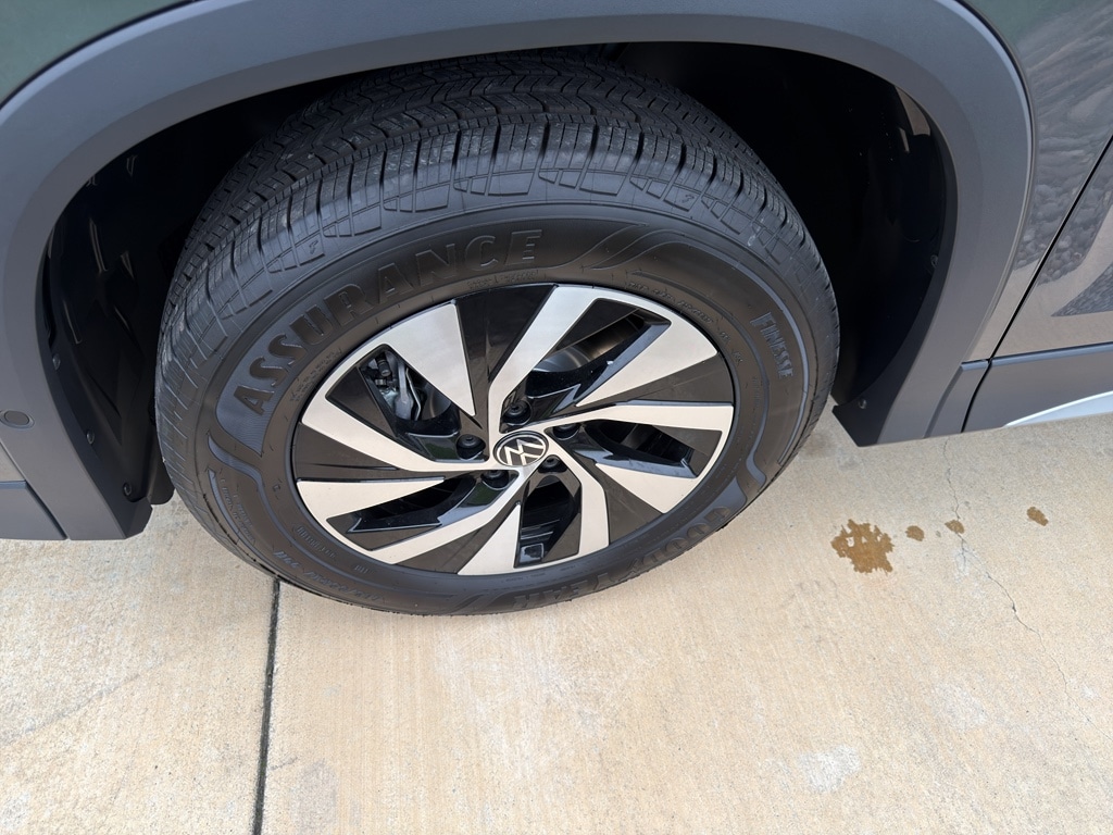 2026 Volkswagen Tiguan S - Photo 10