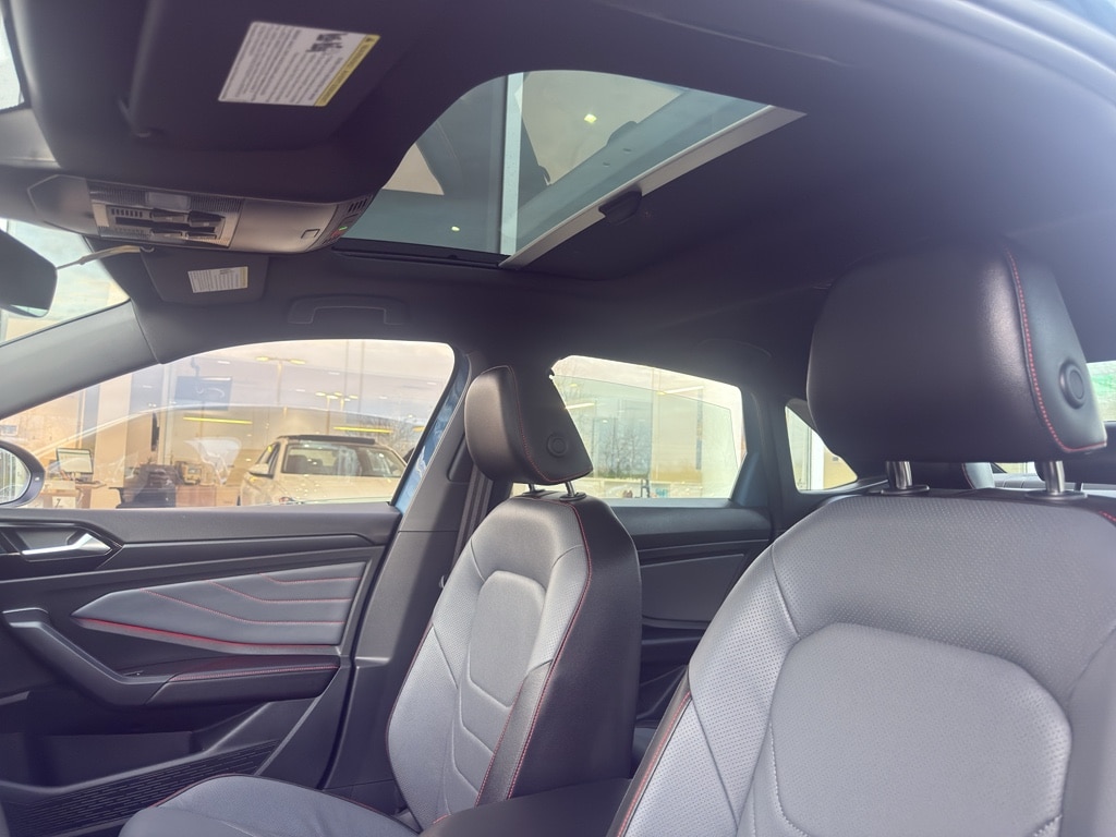 2026 Volkswagen Jetta GLI Autobahn - Photo 8