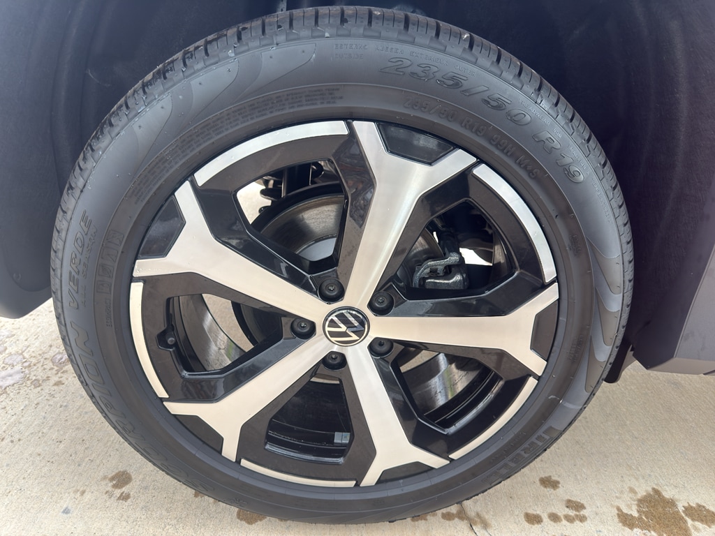 2026 Volkswagen Tiguan SE - Photo 18
