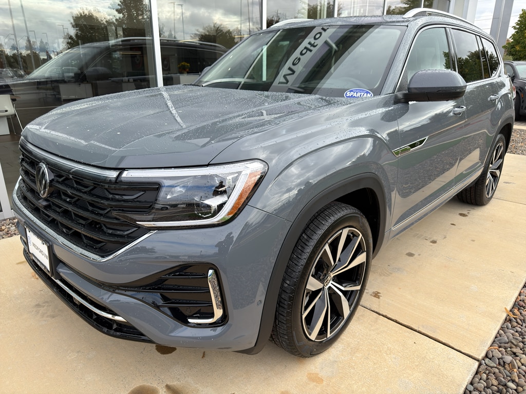 New 2026 Volkswagen Atlas 2.0T SEL Premium R-Line SUV