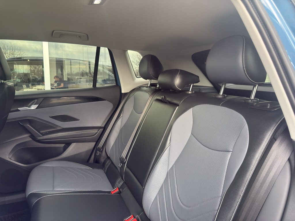 2026 Volkswagen Tiguan SE - Photo 13