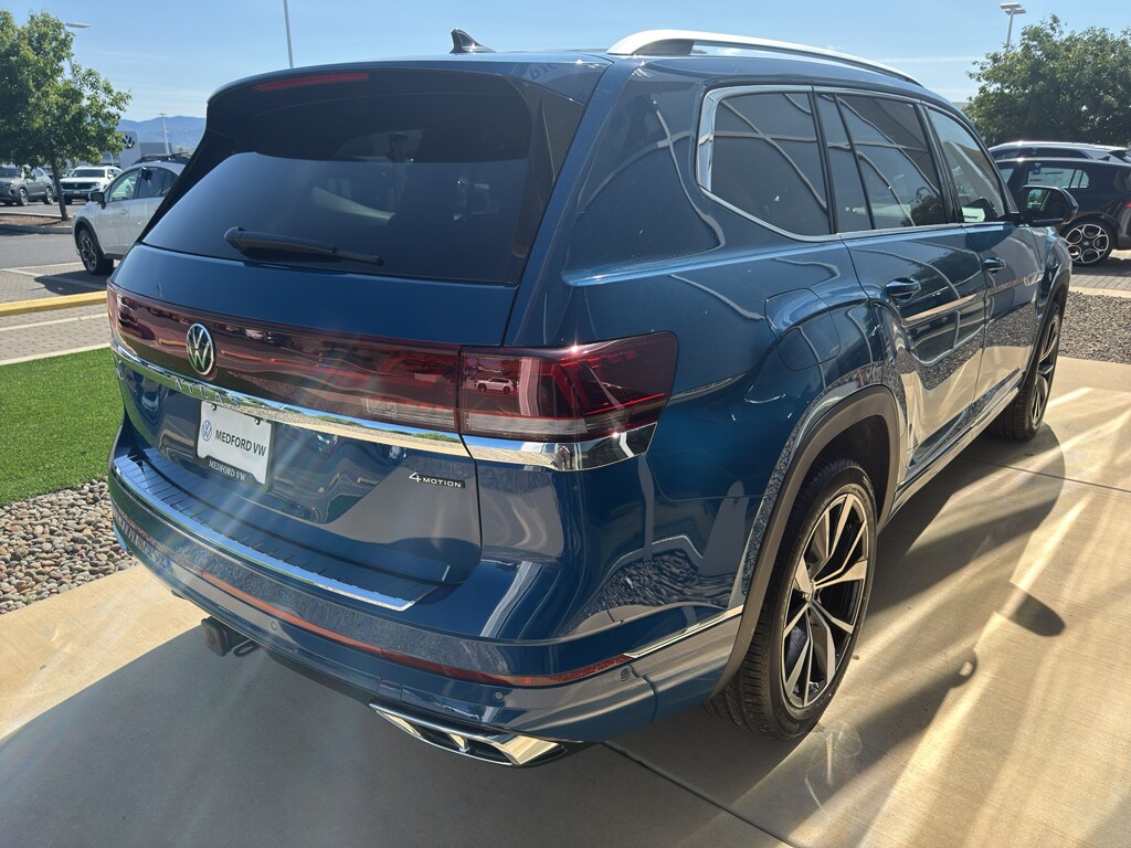 2025 Volkswagen Atlas SEL Premium R-Line photo 4