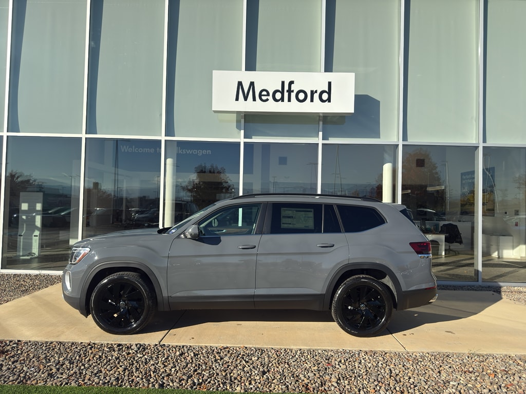 2026 Volkswagen Atlas SE w/Tech - Photo 7