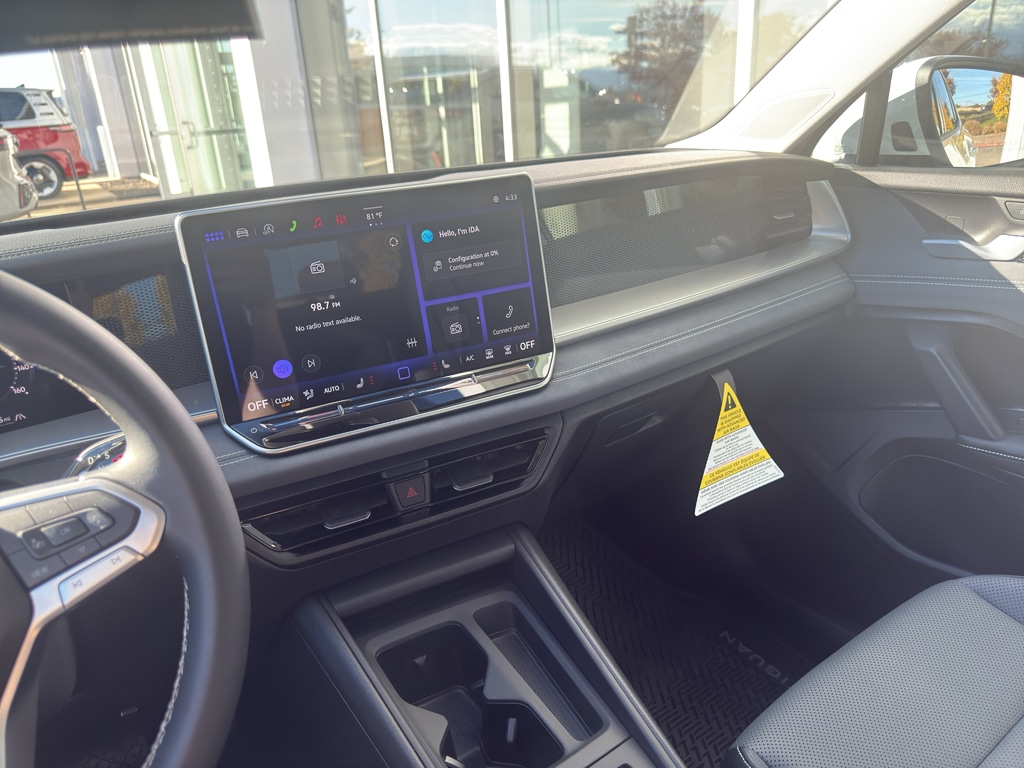 2026 Volkswagen Tiguan SE - Photo 12