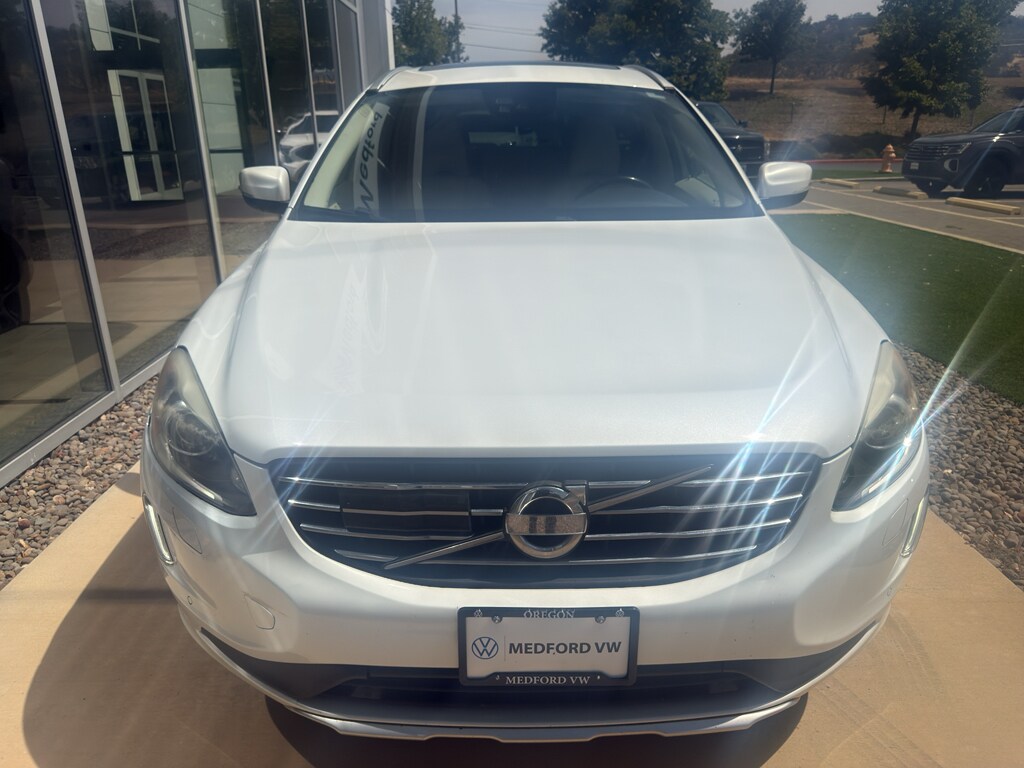 YV4902RC2F2583889