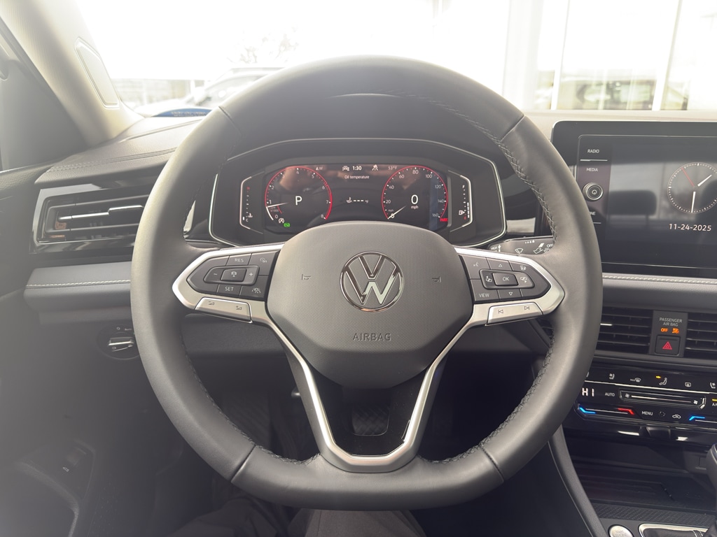 2026 Volkswagen Jetta SEL - Photo 10