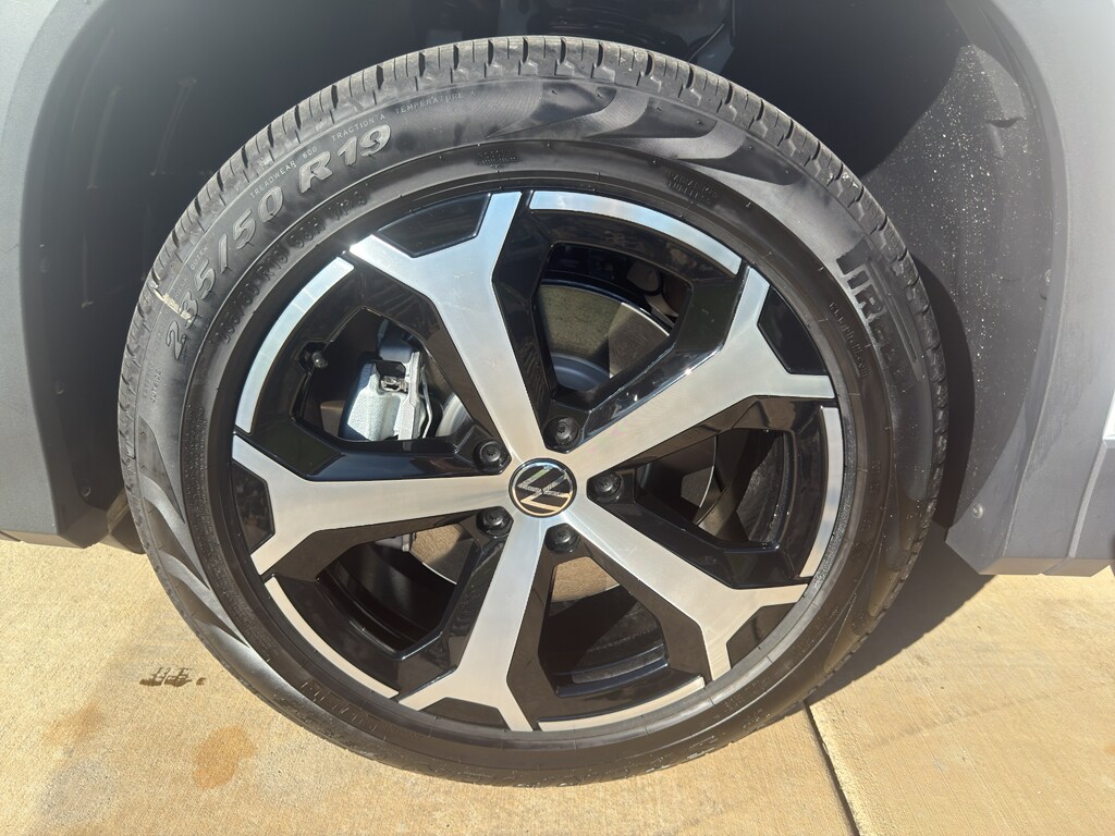 2026 Volkswagen Tiguan SE - Photo 16