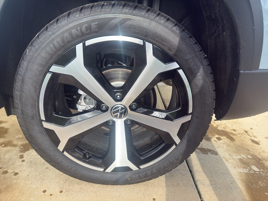 2026 Volkswagen Taos SEL - Photo 17