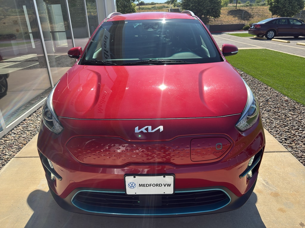 Used 2022 Kia Niro EX with VIN KNDCC3LG1N5129602 for sale in Medford, OR