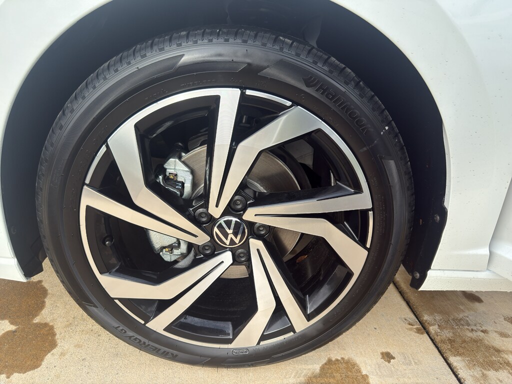 2026 Volkswagen Jetta SEL - Photo 17