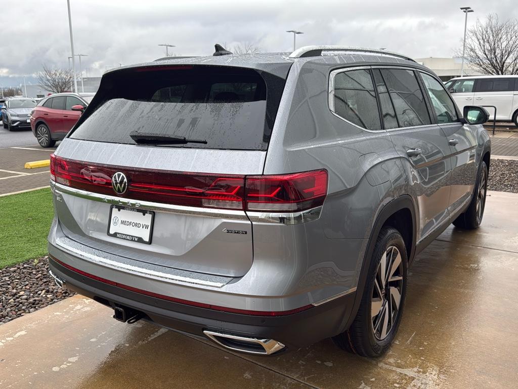 2025 Volkswagen Atlas SE photo 4