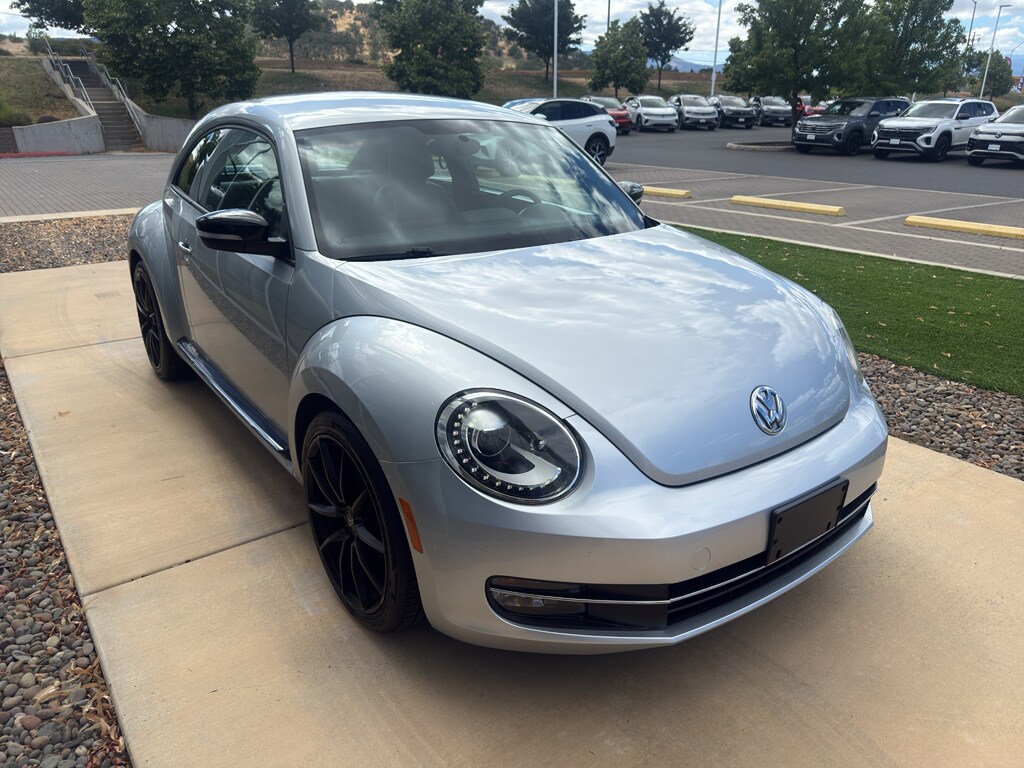 Used 2012 Volkswagen Beetle 2.0T Turbo w/Sound/Nav Pzev Hatchback