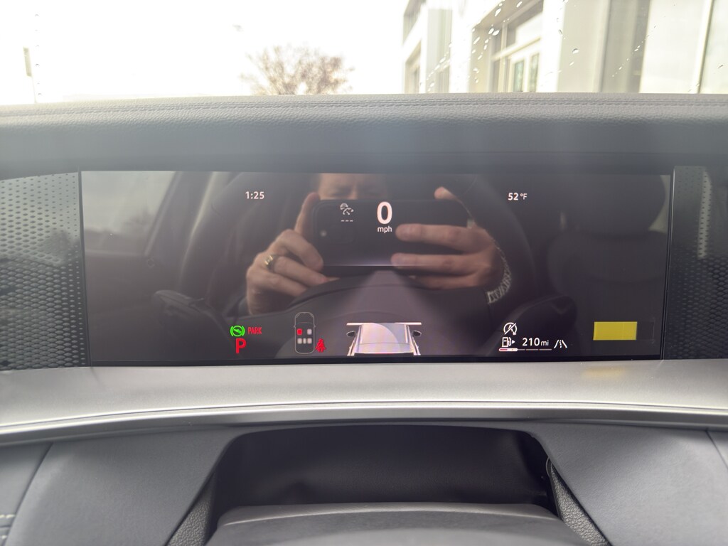 2026 Volkswagen Tiguan SE - Photo 9