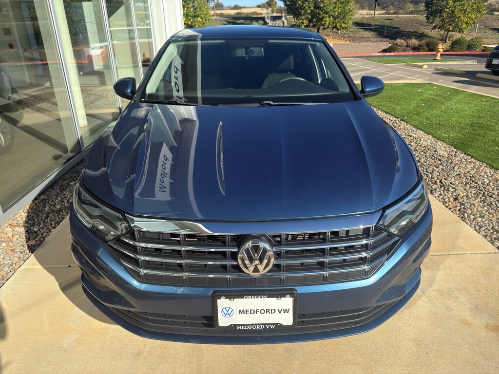2019 Volkswagen Jetta S photo 2