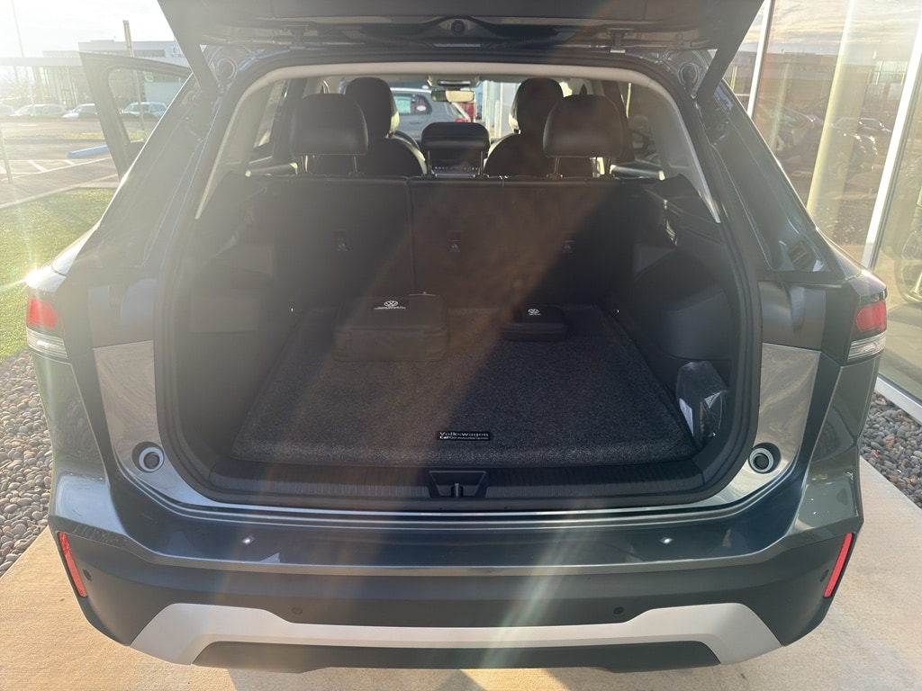 2026 Volkswagen Tiguan SE - Photo 14