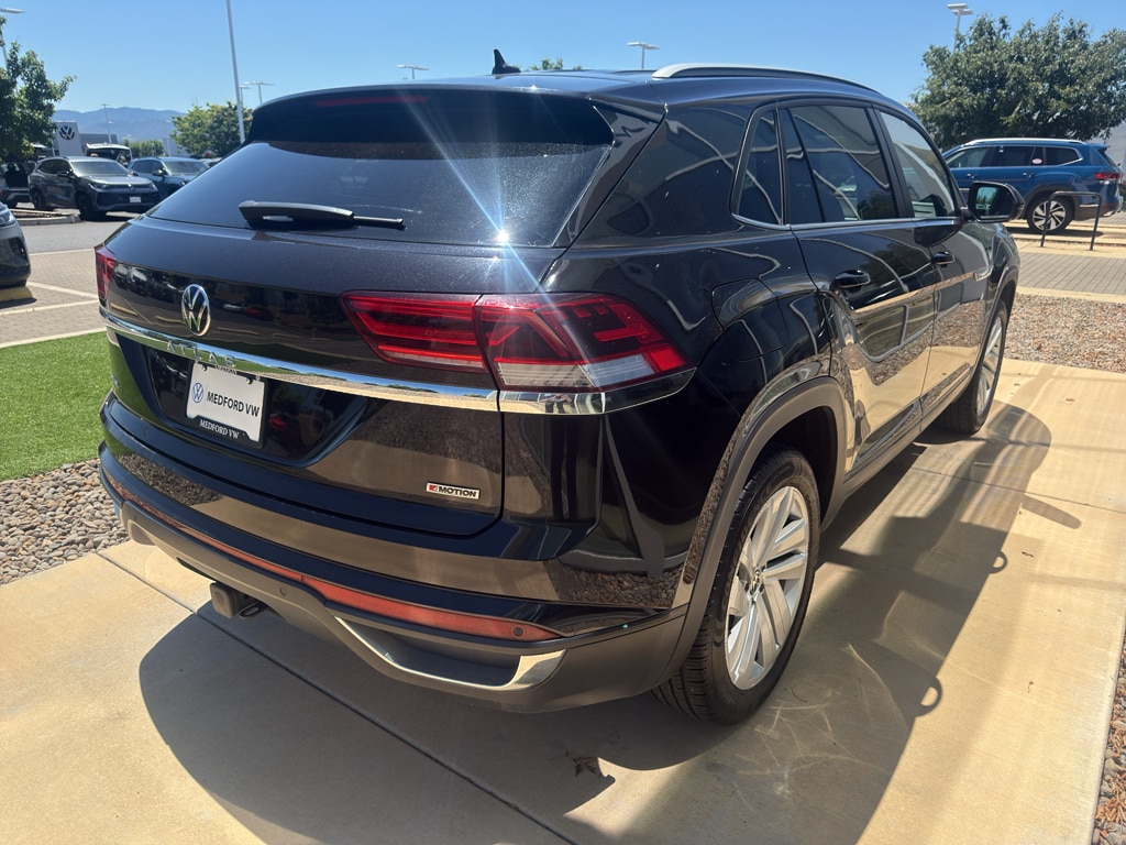 Used 2022 Volkswagen Atlas Cross Sport 3.6L V6 SE w/Technology SUV