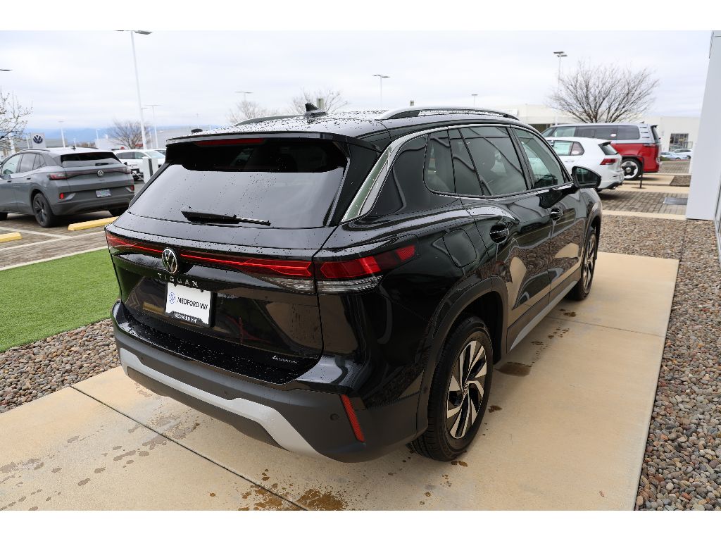 2026 Volkswagen Tiguan S - Photo 4