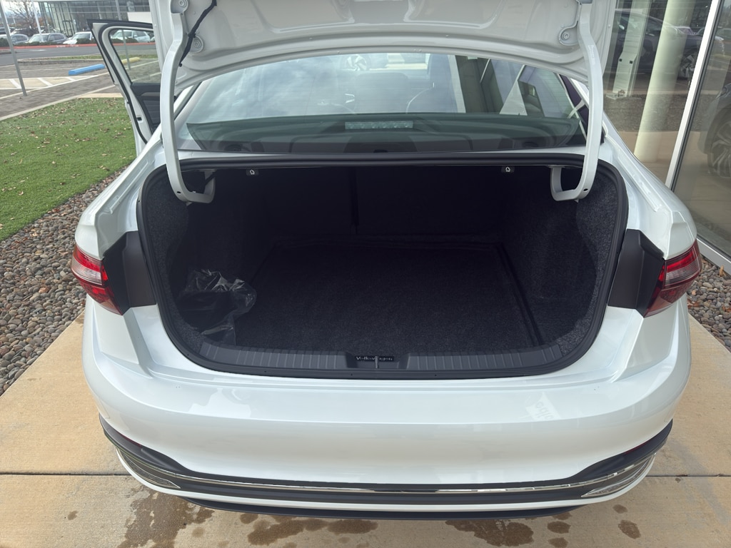 2026 Volkswagen Jetta SEL - Photo 15