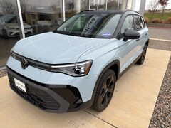2026 Volkswagen Taos SE Black