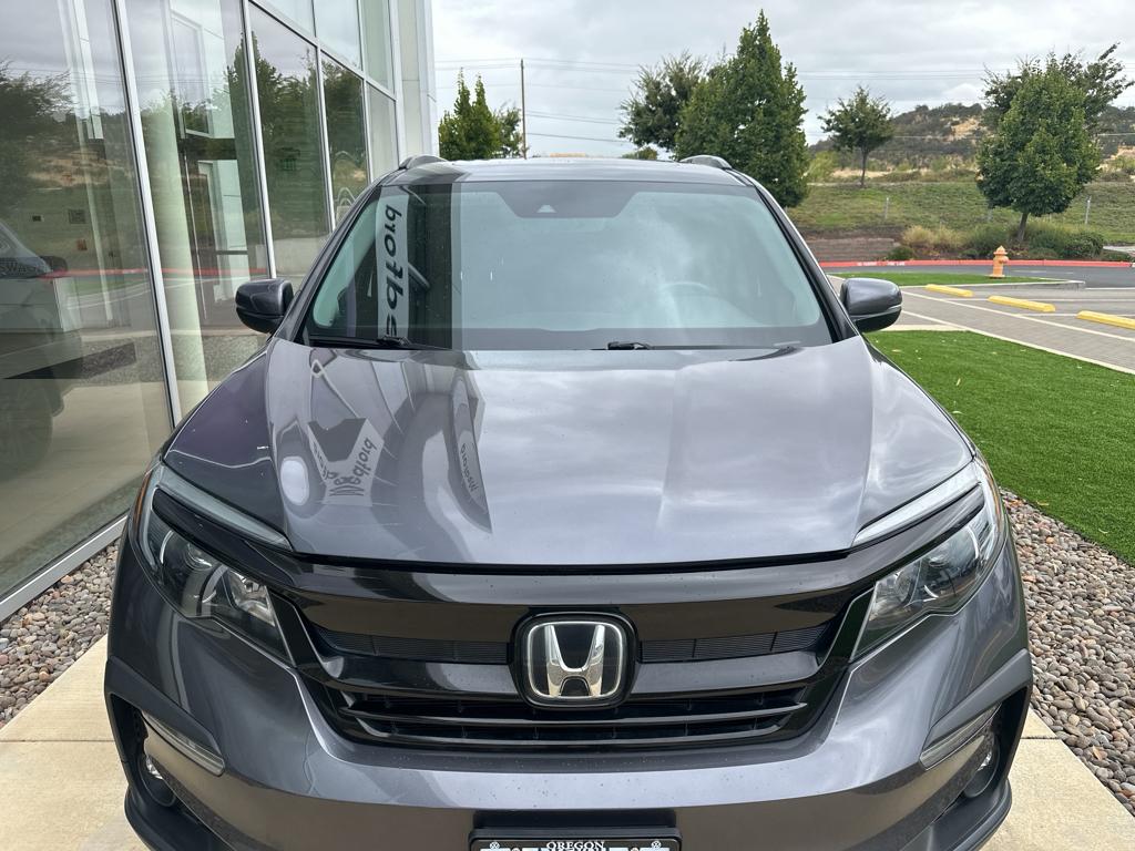 Used 2021 Honda Pilot SE with VIN 5FNYF6H24MB010502 for sale in Medford, OR