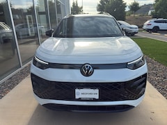 New 2025 Volkswagen Tiguan SE R-Line Black For Sale in Medford OR
