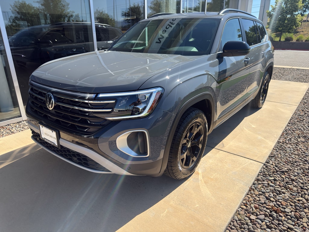 2026 Volkswagen Atlas 2.0T Atlas Peak Edition 4MOTION's photo