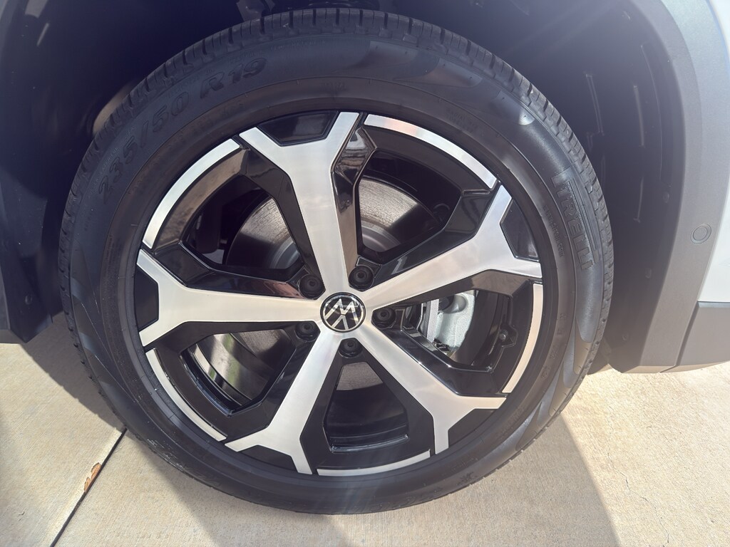 2026 Volkswagen Tiguan SE - Photo 17