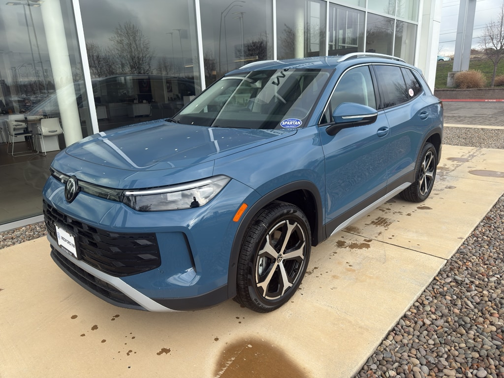 2026 Volkswagen Tiguan SE's photo