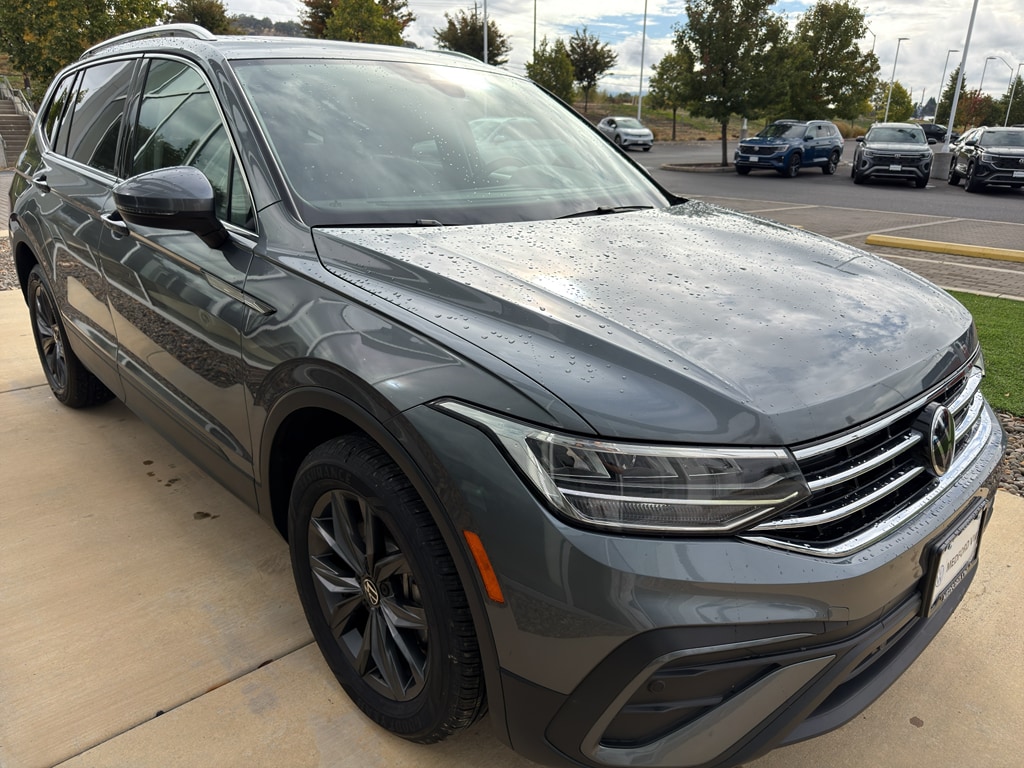 Used 2022 Volkswagen Tiguan SE SUV