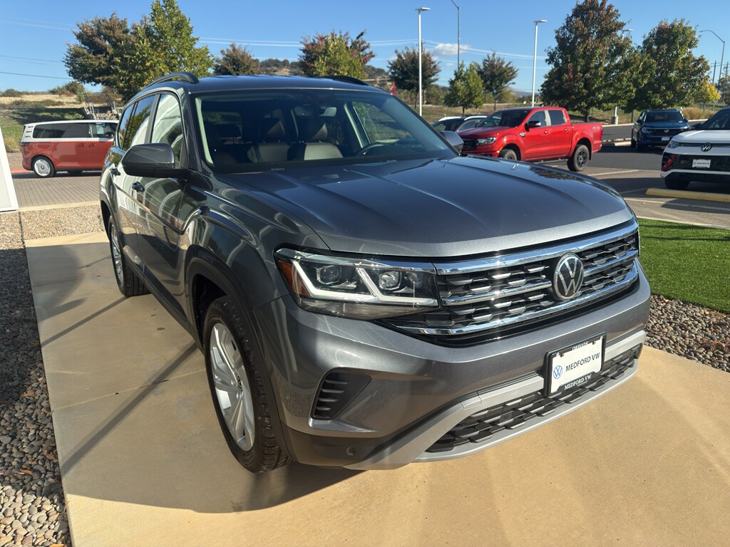 2022 Volkswagen Atlas V6 SE Technology photo 3