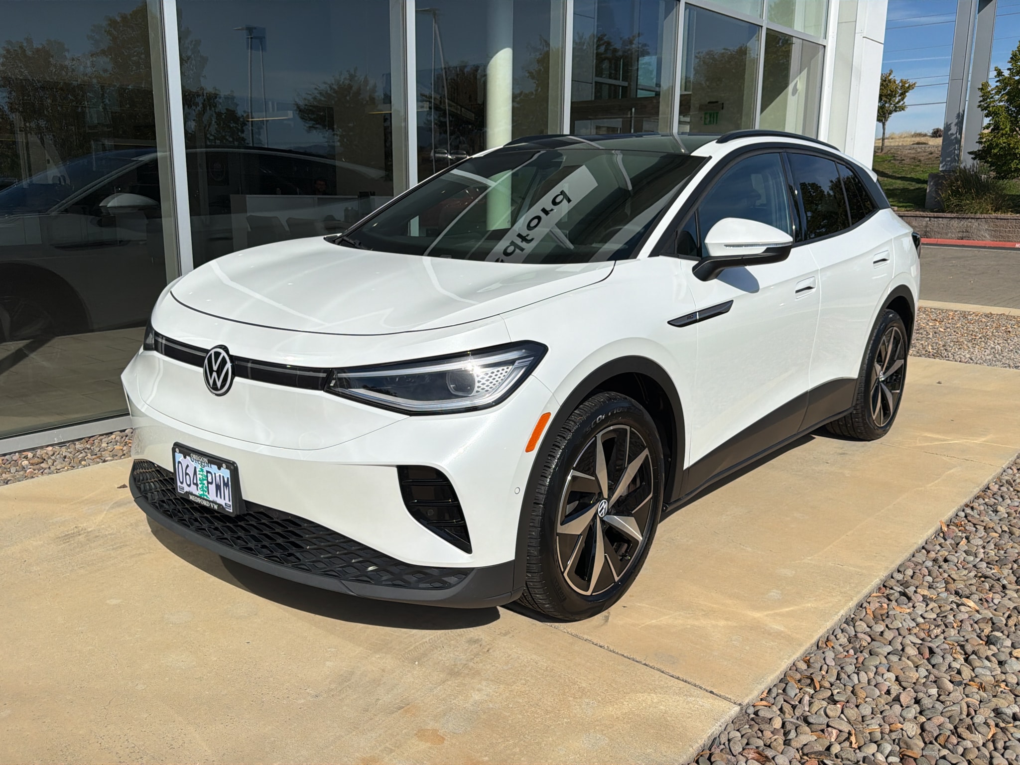 Used 2023 Volkswagen ID.4 PRO S with VIN 1V2VMPE87PC043355 for sale in Medford, OR