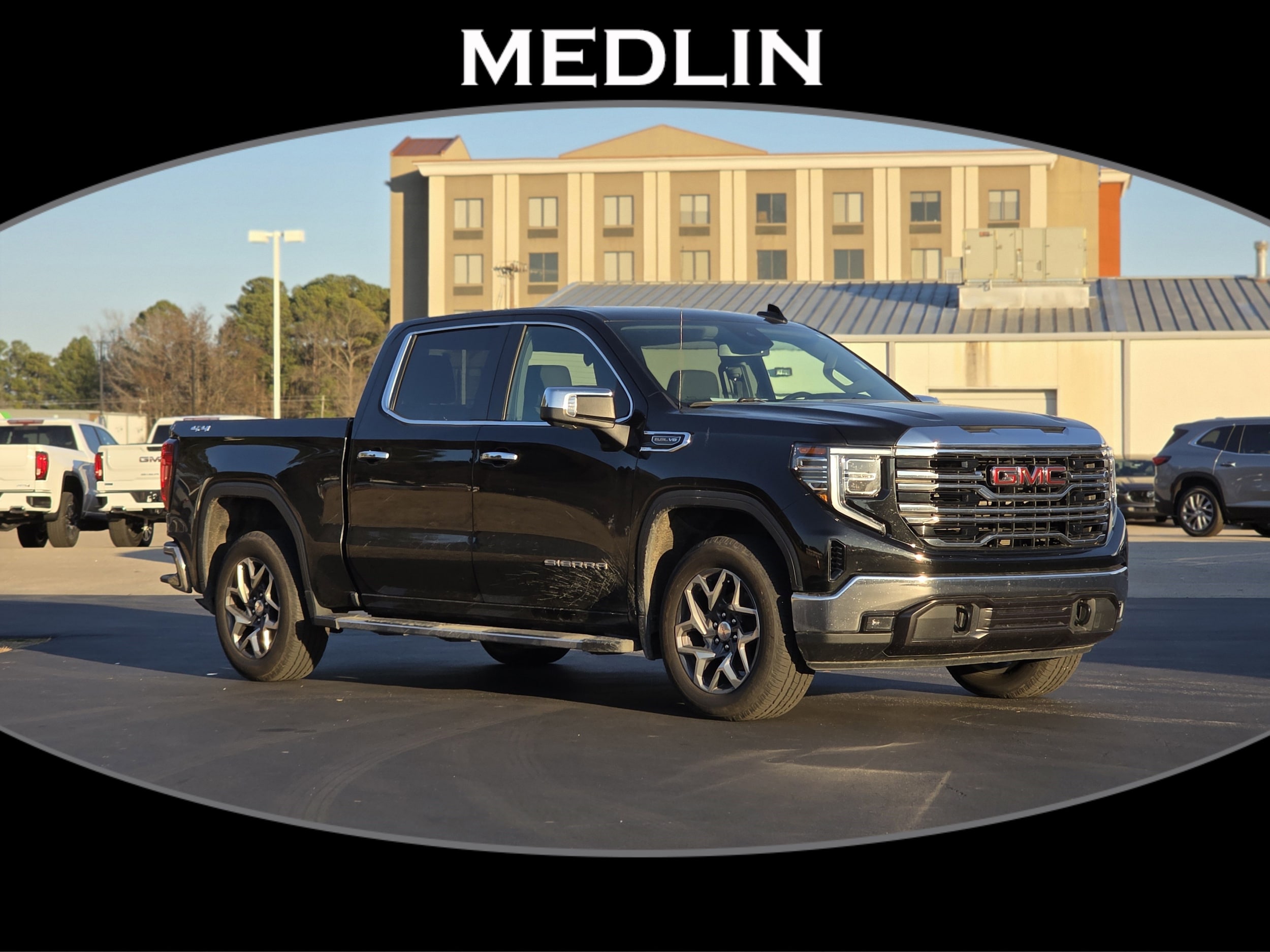 2022 GMC Sierra 1500 SLT's photo