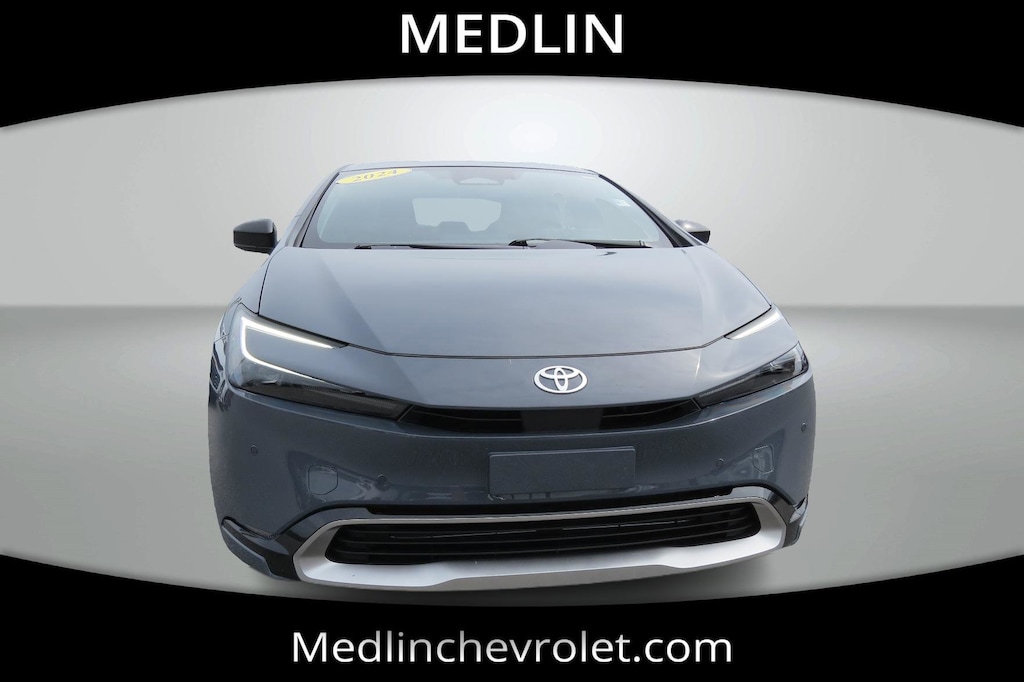 Used 2024 Toyota Prius Prime SE Hatchback