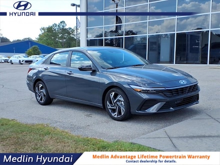 2025 Hyundai Elantra SEL Sport 4dr Car