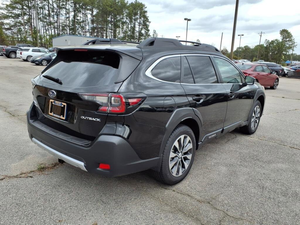 2025 Subaru Outback Limited photo 3