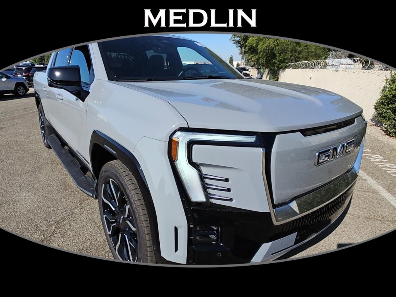 2024 GMC Sierra EV Denali's photo