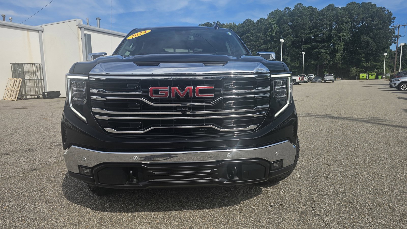 Used 2024 GMC Sierra 1500 SLT with VIN 3GTUUDED9RG235031 for sale in Wilson, NC