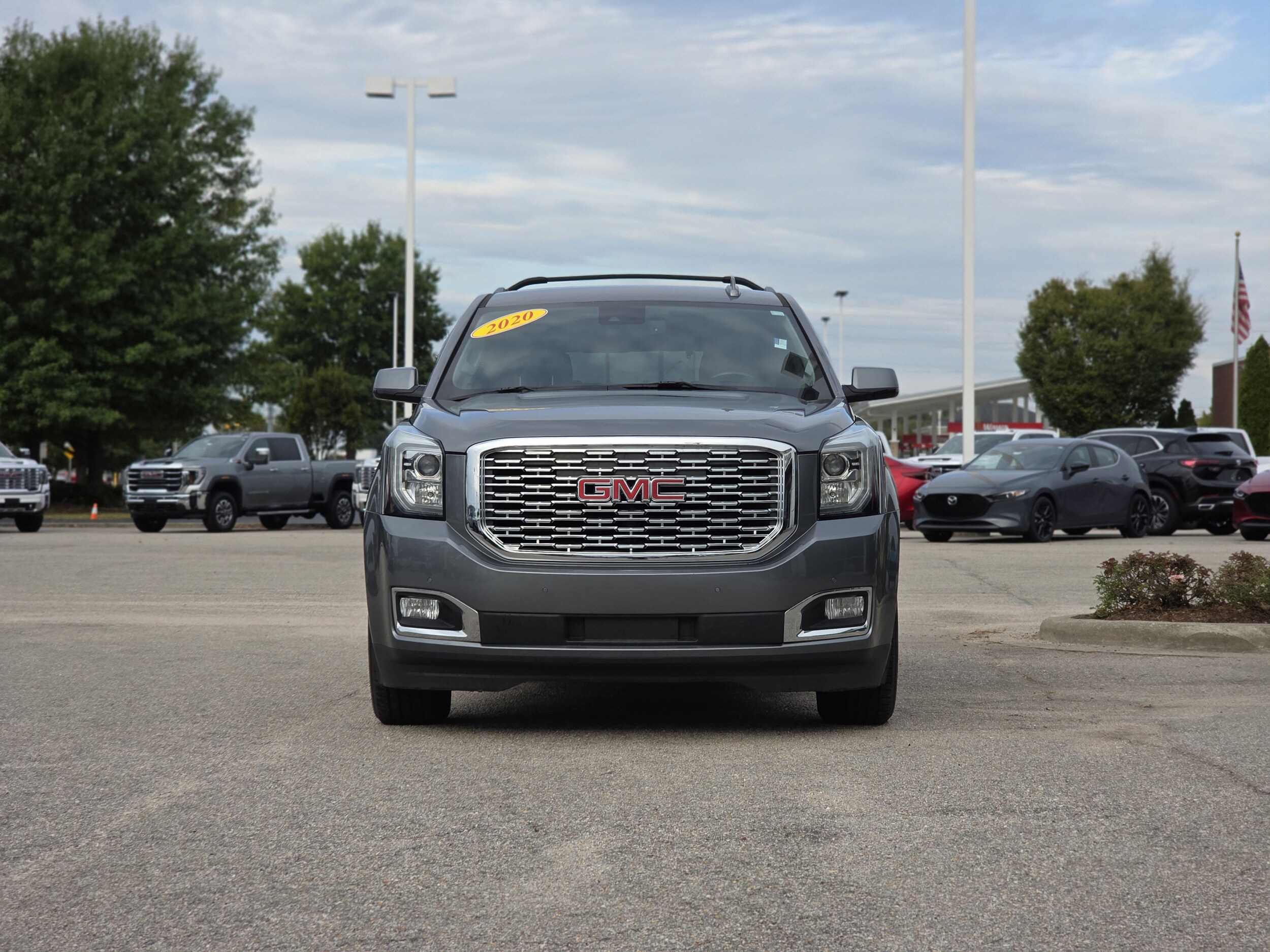 2020 Gmc Yukon Denali photo 2