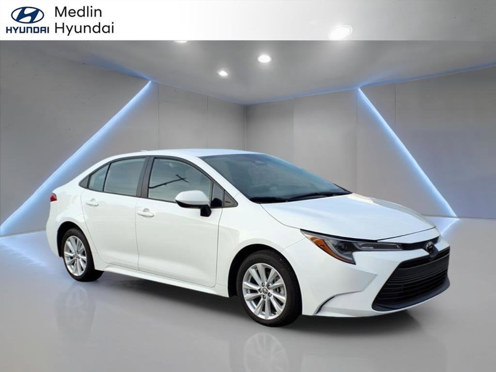 Used 2024 Toyota Corolla LE 4dr Car