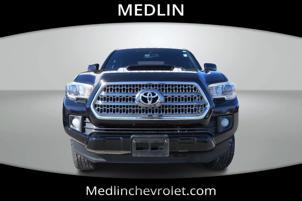 Used 2017 Toyota Tacoma SR5 Crew Cab Pickup