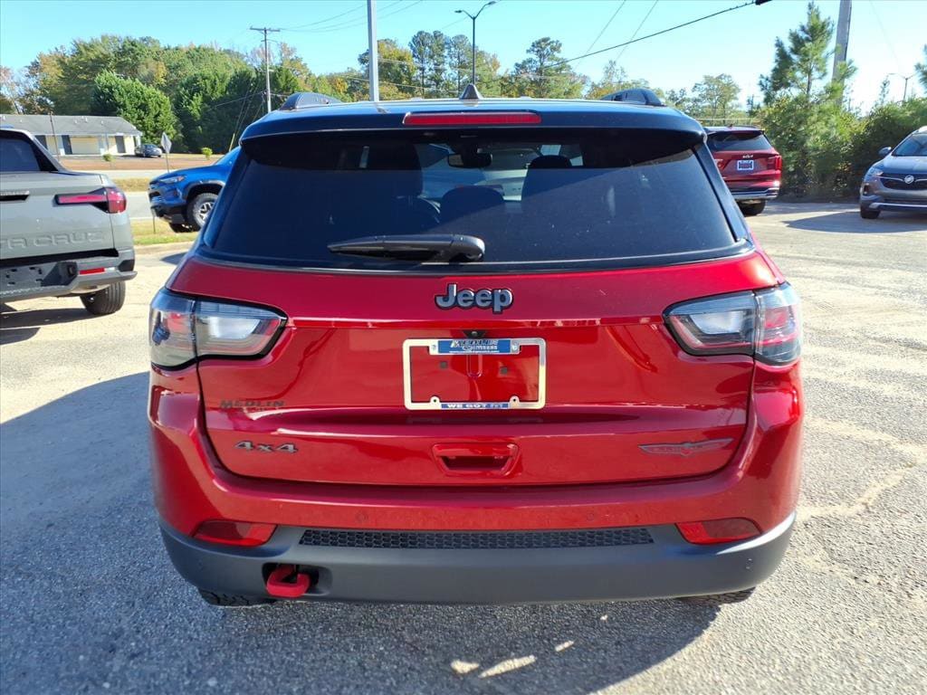 Used 2025 Jeep Compass Trailhawk Sport Utility