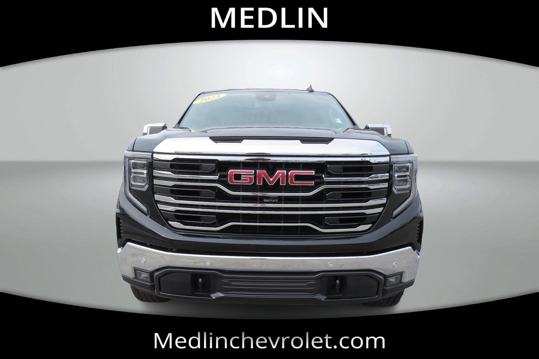2025 Gmc Sierra 1500 SLT photo 3