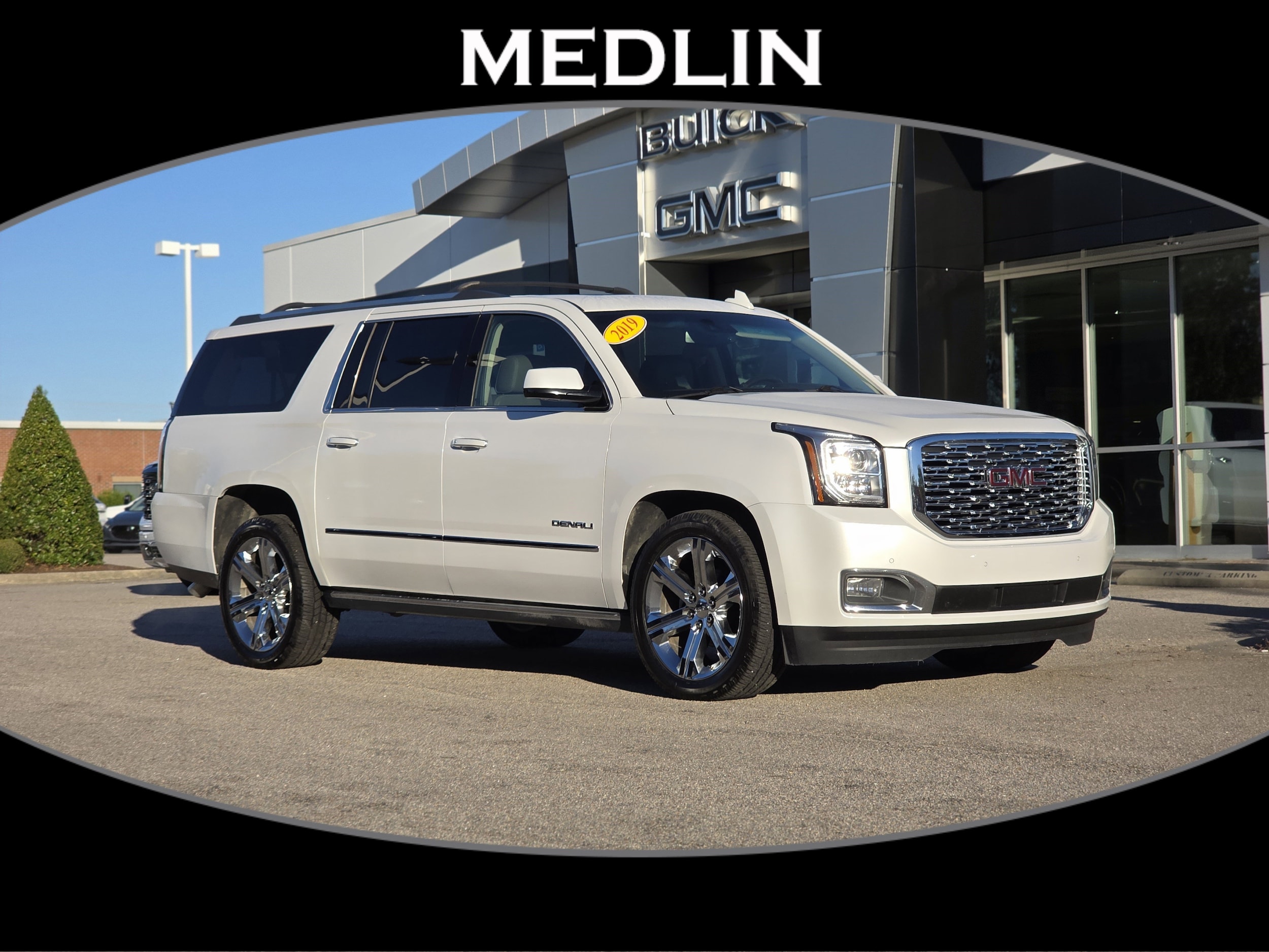 2019 GMC Yukon XL Denali's photo
