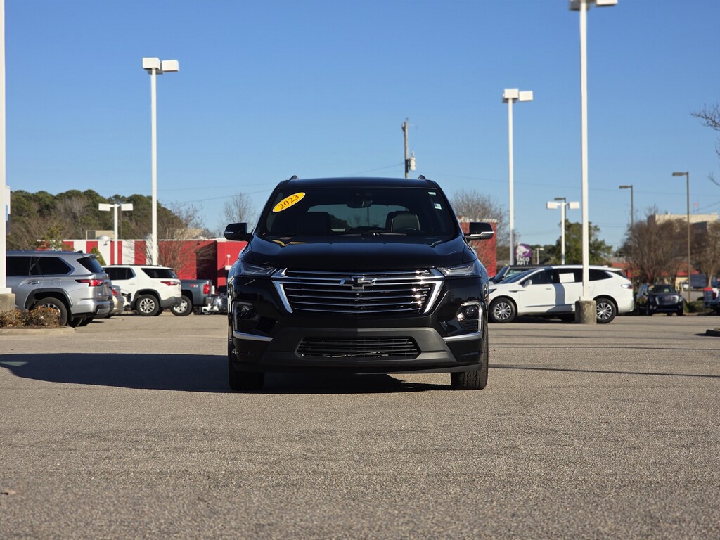 Used 2023 Chevrolet Traverse Premier Sport Utility
