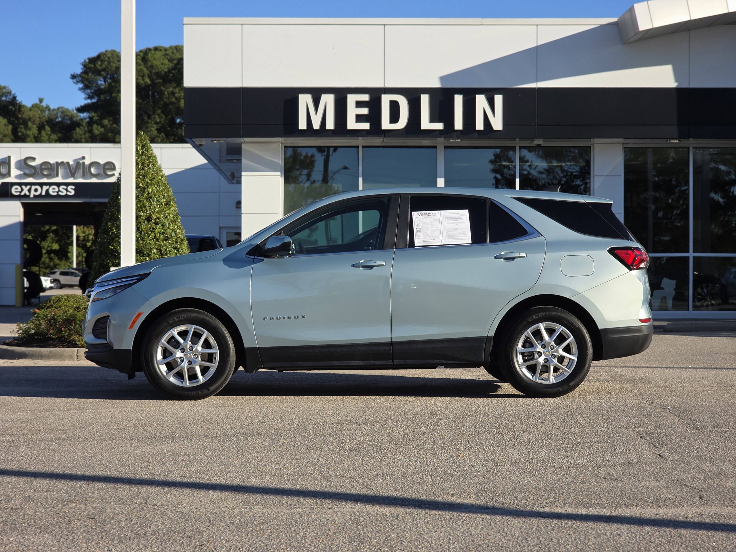 2022 Chevrolet Equinox LT photo 4