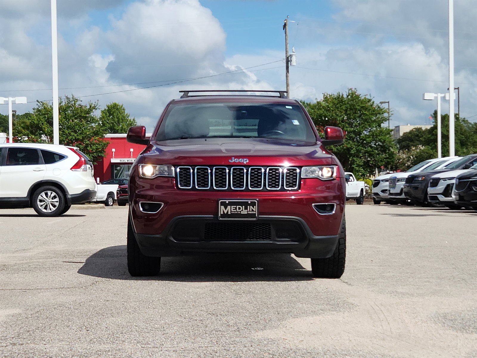 Used 2017 Jeep Grand Cherokee Laredo E with VIN 1C4RJFAG7HC678435 for sale in Wilson, NC