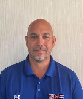 Staff member John Smith from ID_fee1dc