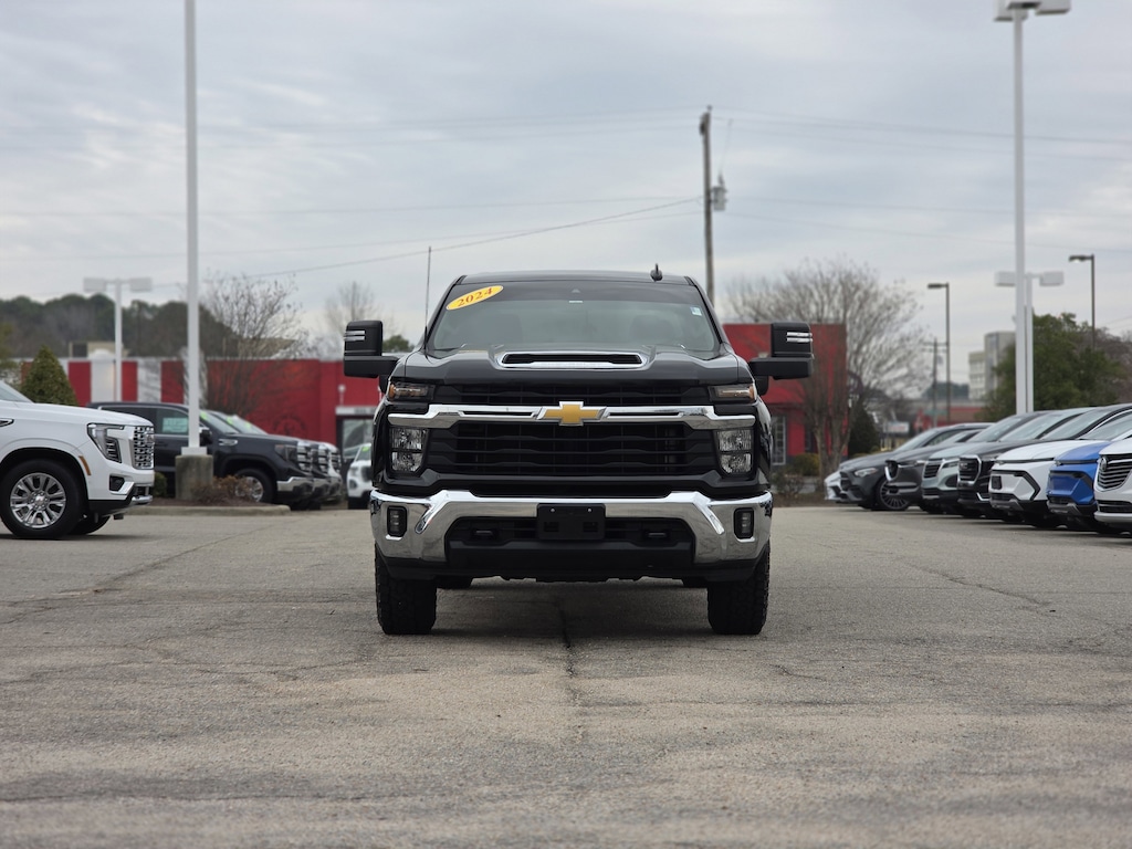 Used 2024 Chevrolet Silverado 2500HD LT Crew Cab Pickup