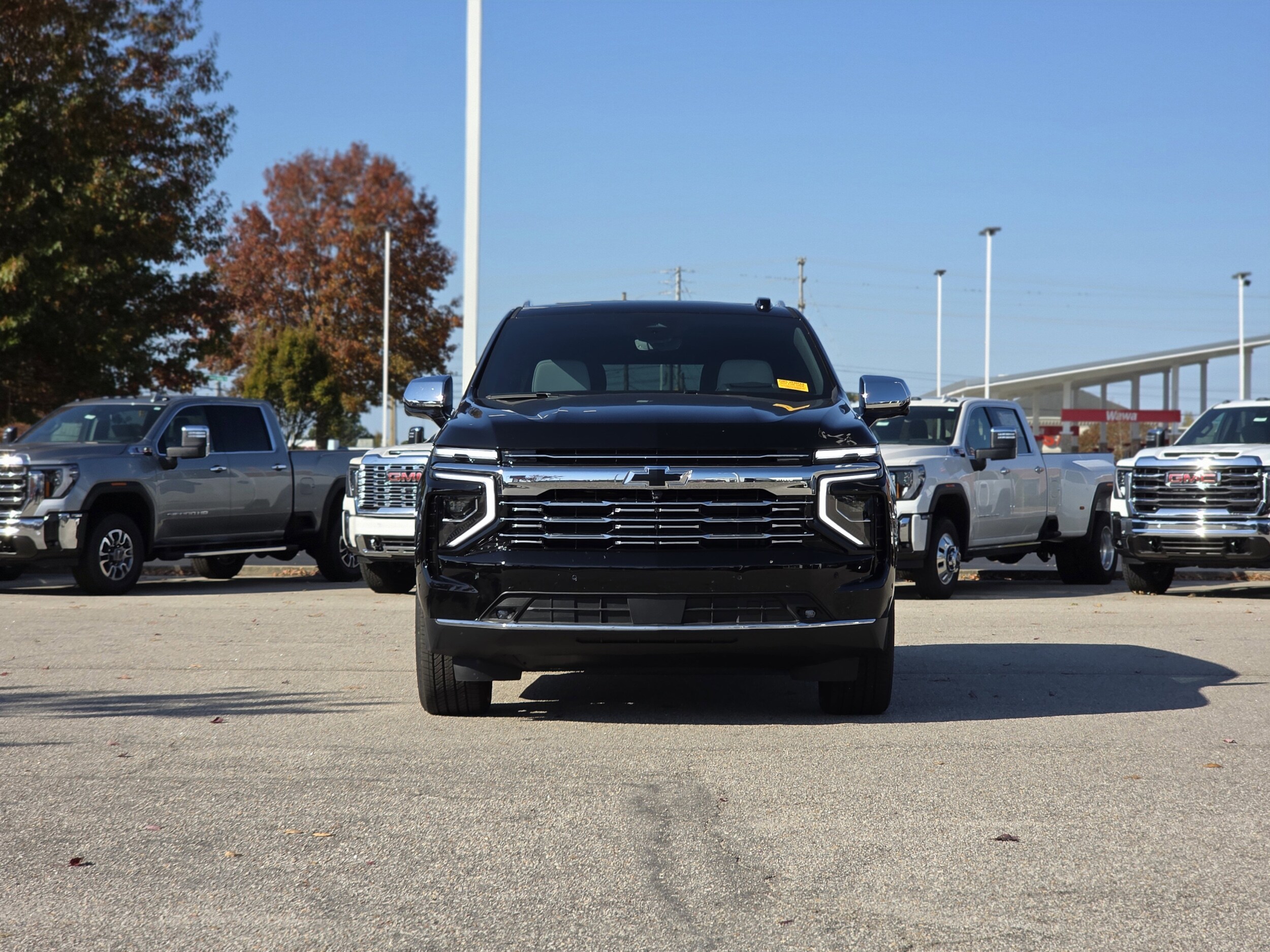 2025 Chevrolet Tahoe Premier photo 2